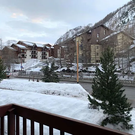 2 Pièces Pour 6 Personnes, Vue Montagne, Près Du Centre De Val D'isère - Fr-1-411-925 Appartement *
